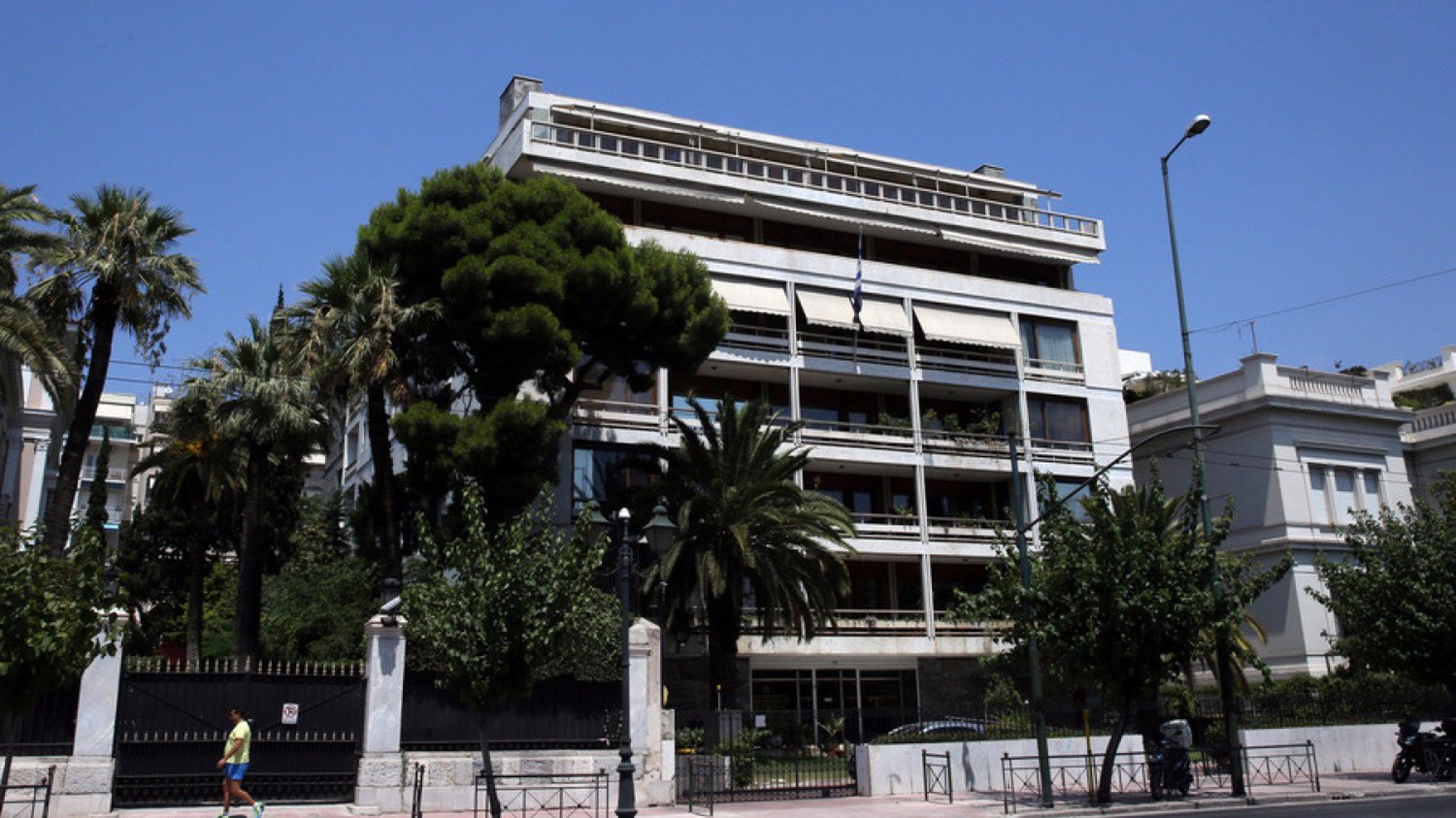 Το υπουργείο Διοικητικής Ανασυγκρότησης για τη διαγραφή Πολυμερόπουλου