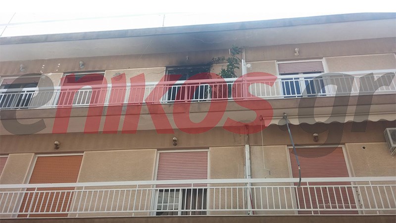 Στις φλόγες διαμέρισμα στην Πετρούπολη – ΦΩΤΟ