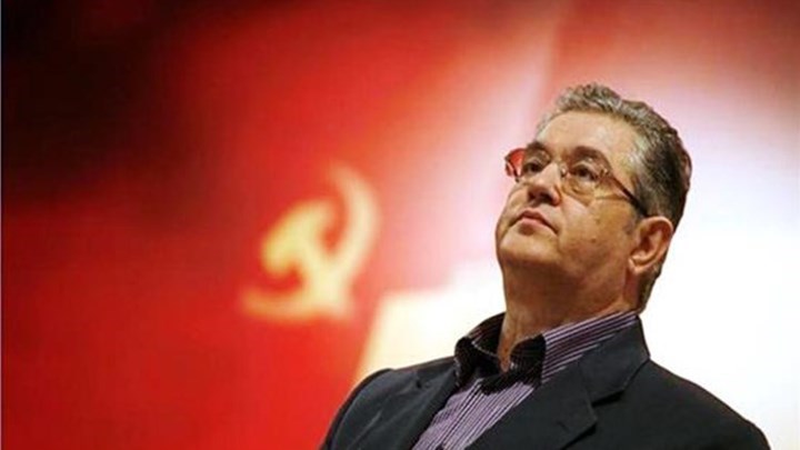 Το ζεϊμπέκικο του Κουτσούμπα στο Φεστιβάλ της ΚΝΕ – ΒΙΝΤΕΟ