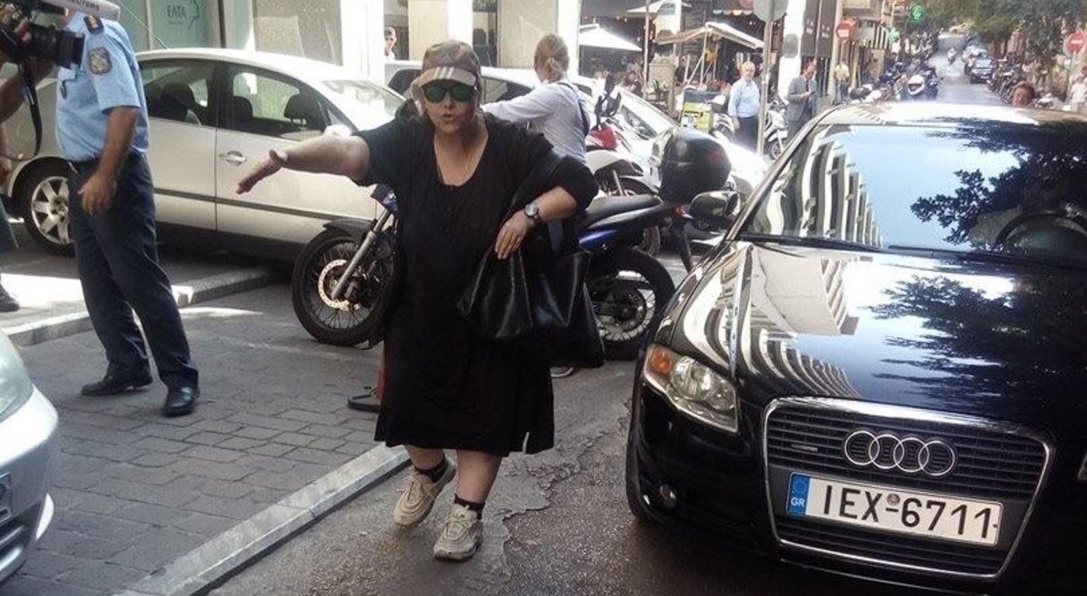 Το… καρτέρι της Ελένης Λουκά στον Βίζερ – ΦΩΤΟ