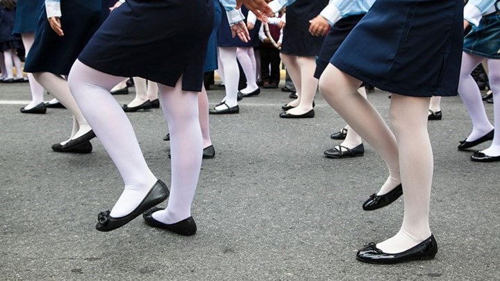 Έντονες αντιδράσεις γονέων σε σχολείο της Κοζάνης για αλλοδαπό μαθητή που κληρώθηκε ως σημαιοφόρος