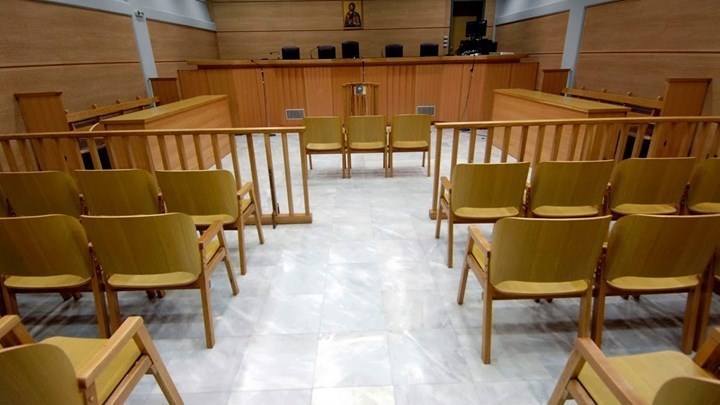 Δίκη Χρυσής Αυγής: Να αποκαλυφθεί η ταυτότητα των προστατευόμενων μαρτύρων ζητούν οι συνήγοροι της Πολιτικής Αγωγής
