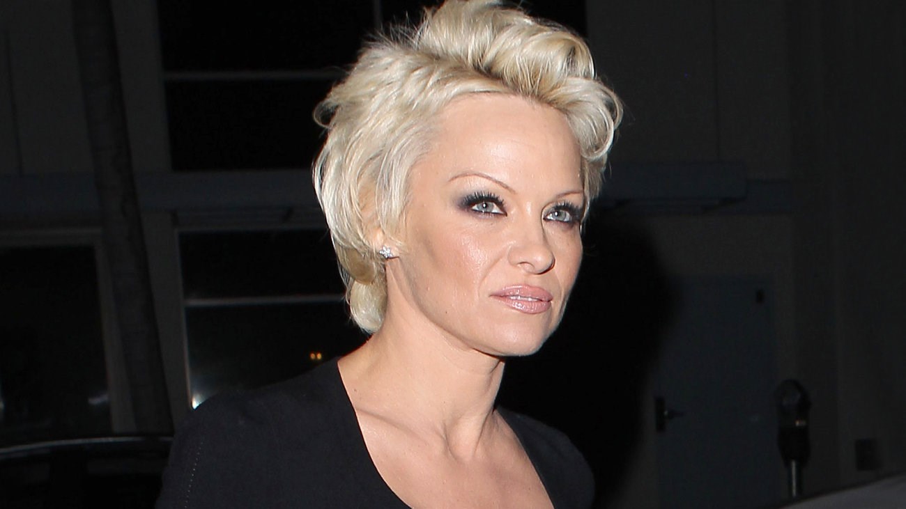 Το αντίο της Πάμελα Άντερσον στον Χιου Χέφνερ – ΒΙΝΤΕΟ