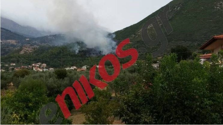 Νέες εικόνες από τη φωτιά στον Ομπλό Πατρών – ΦΩΤΟ αναγνώστη