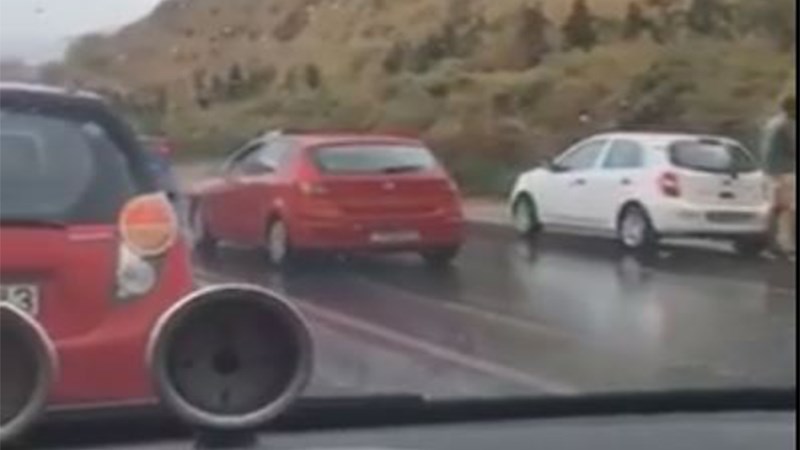 Καραμπόλα τριών αυτοκινήτων με έναν τραυματία – ΦΩΤΟ – ΒΙΝΤΕΟ