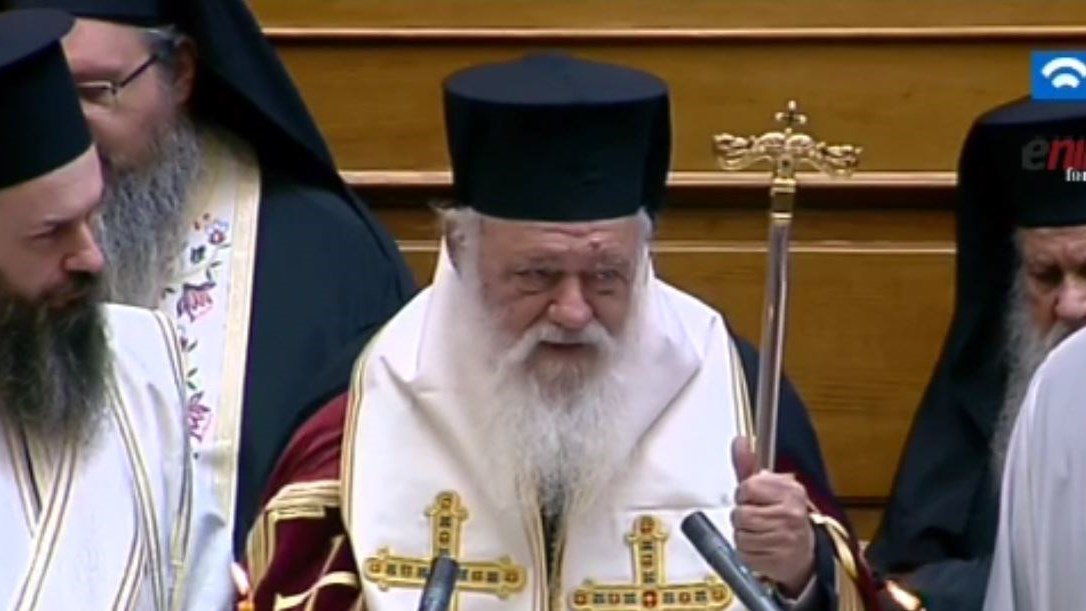 O Ιερώνυμος στους βουλευτές: Να εργάζεστε για το καλό της πατρίδας μας – ΒΙΝΤΕΟ