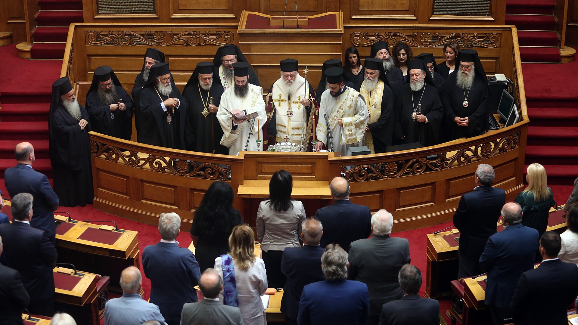 Αιχμές Ιερώνυμου για το νομοσχέδιο σχετικά με την αλλαγή φύλου
