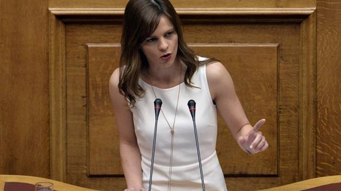 Αχτσιόγλου: Ακόμη και “κούρεμα” κύριας οφειλής με τη ρύθμιση των 120 δόσεων