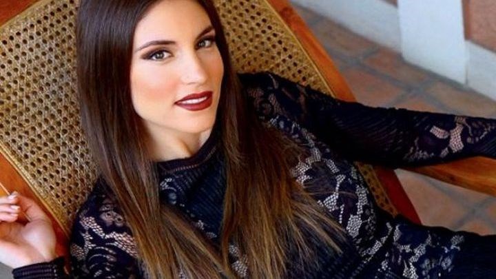 Η πρώτη ΦΩΤΟ της Οικονομάκου με φουσκωμένη κοιλίτσα