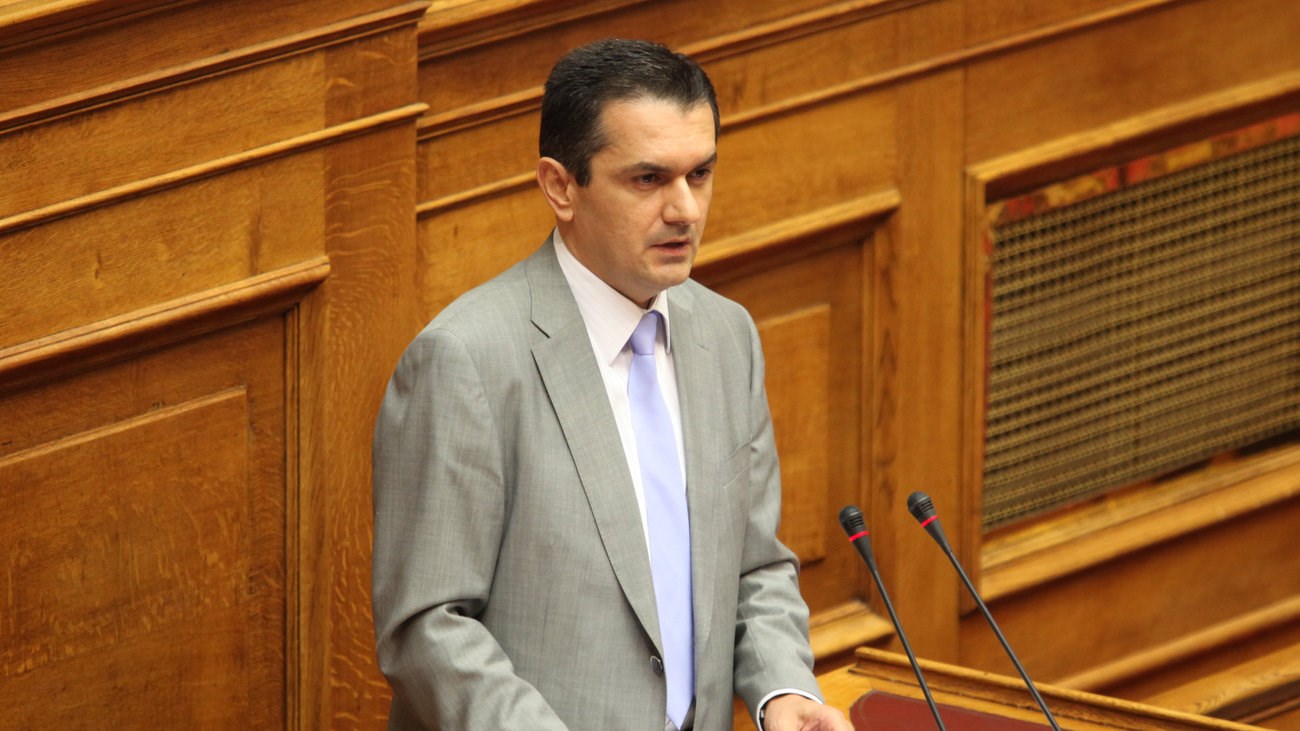 Βουλευτής της ΝΔ δηλώνει ότι δεν θα ψηφίσει το νομοσχέδιο για την αλλαγή φύλου – ΒΙΝΤΕΟ