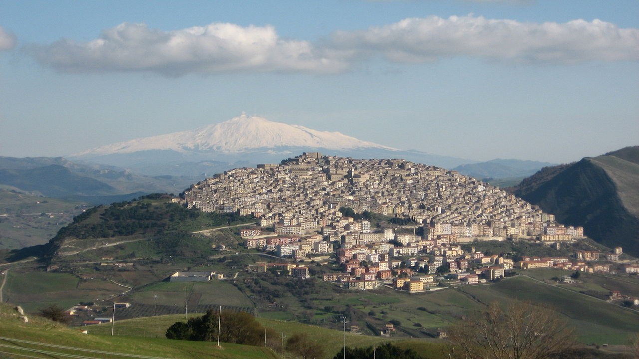 Πωλούνται σπίτια για ένα ευρώ στη Σικελία