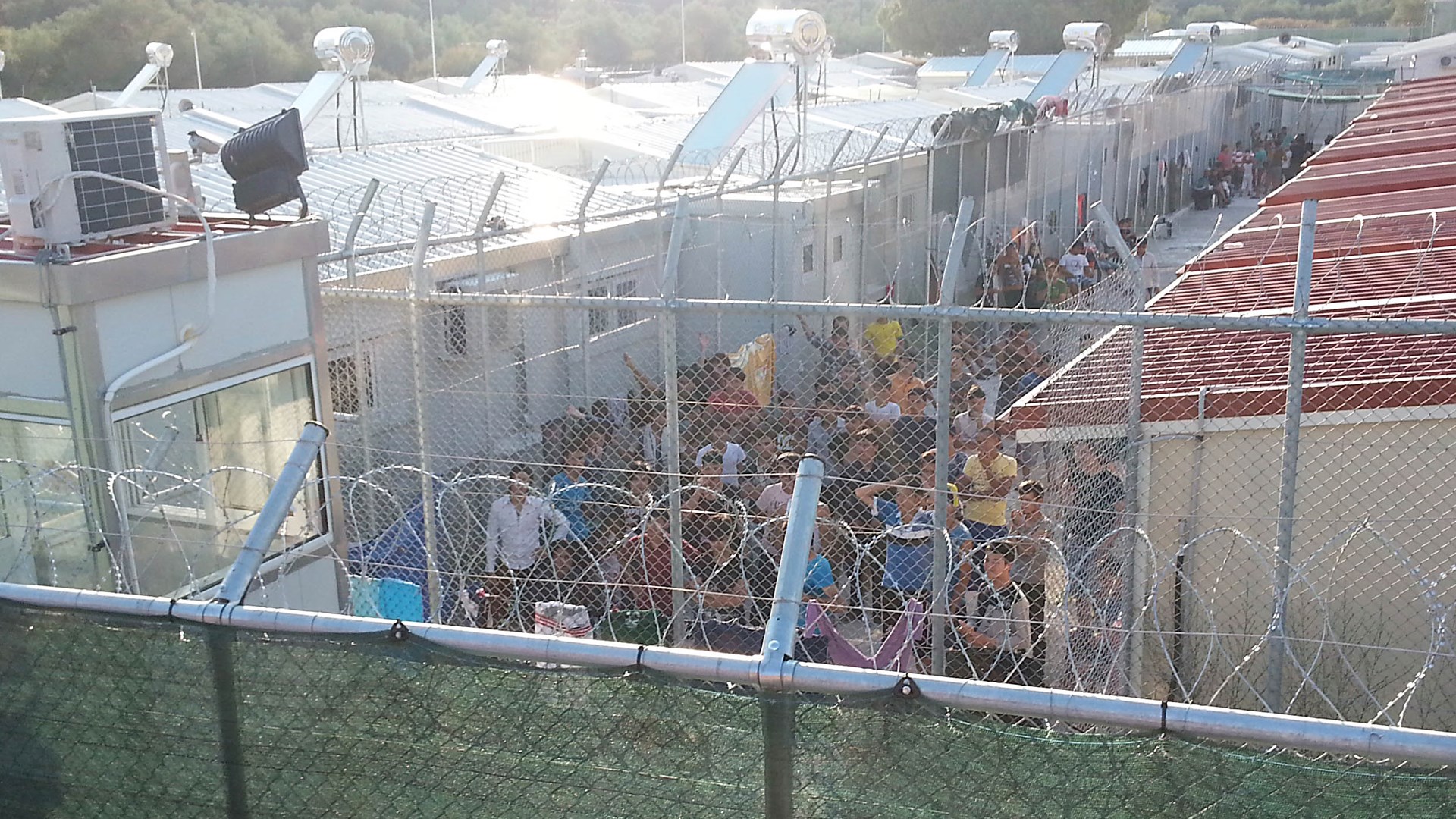 Human Rights Watch: Στρατόπεδο συγκέντρωσης το hot spot της Μόριας