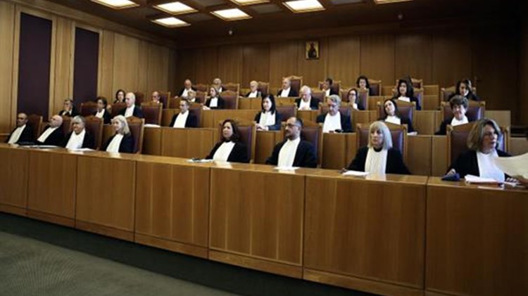 Στο ΣτΕ οι προσφυγές για τον νόμο Κατρούγκαλο, τα μπλοκάκια και τον ΕΦΚΑ