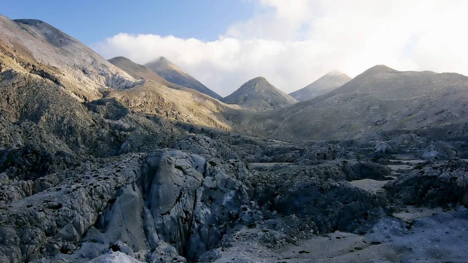 Σε εξέλιξη διάσωση – θρίλερ με κυνηγό που υπέστη καρδιακό πρόβλημα