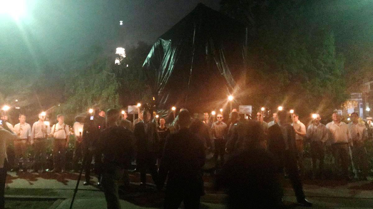 ΗΠΑ: Νέα διαδήλωση ακροδεξιών στο Σάρλοτσβιλ της Βιρτζίνια – ΦΩΤΟ ΚΑΙ ΒΙΝΤΕΟ