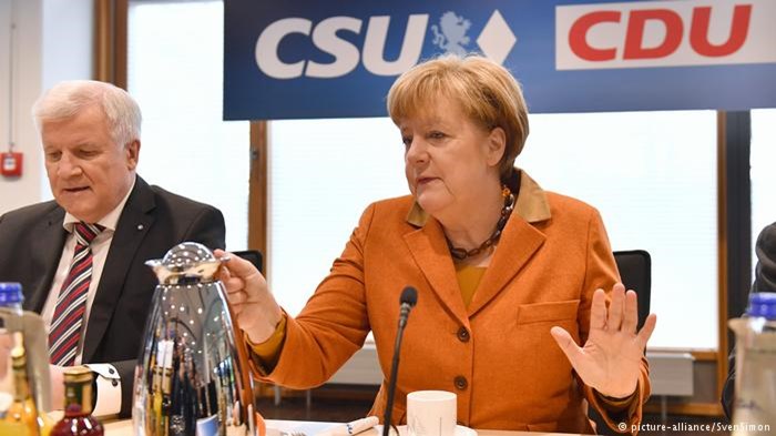 Γερμανία: CDU και Βαυαροί συμφώνησαν σε θέσπιση ορίου στους αιτούντες άσυλο