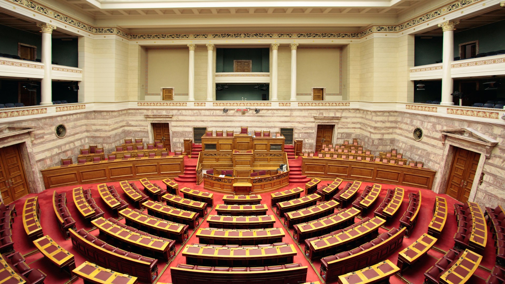 Με το βλέμμα στους αντάρτες η τελική μάχη στη Βουλή για τη ρύθμιση περί αλλαγής φύλου