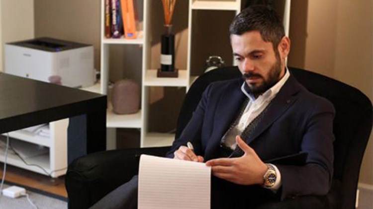 Ο Παπαδημητριάδης στον Realfm 97,8 για το νομοσχέδιο ταυτότητας φύλου: Είναι σωστό το όριο των 15 ετών