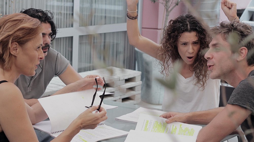 “ΟΡΓΙΣΜΕΝΑ ΝΙΑΤΑ” του Τζον Όσμπορν στο θέατρο OLVIO