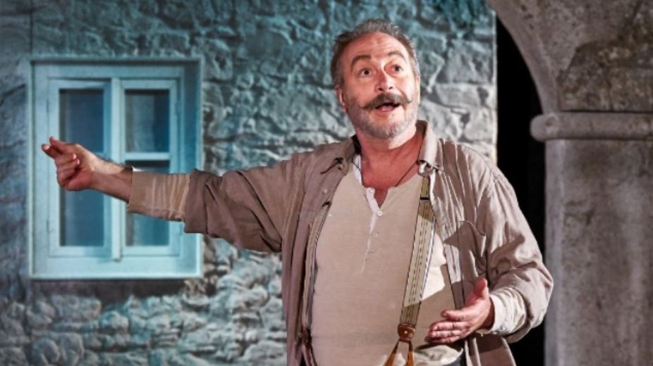 Ο Ζορμπάς θα σαρώσει τη σκηνή χωρίς…πέτρες!