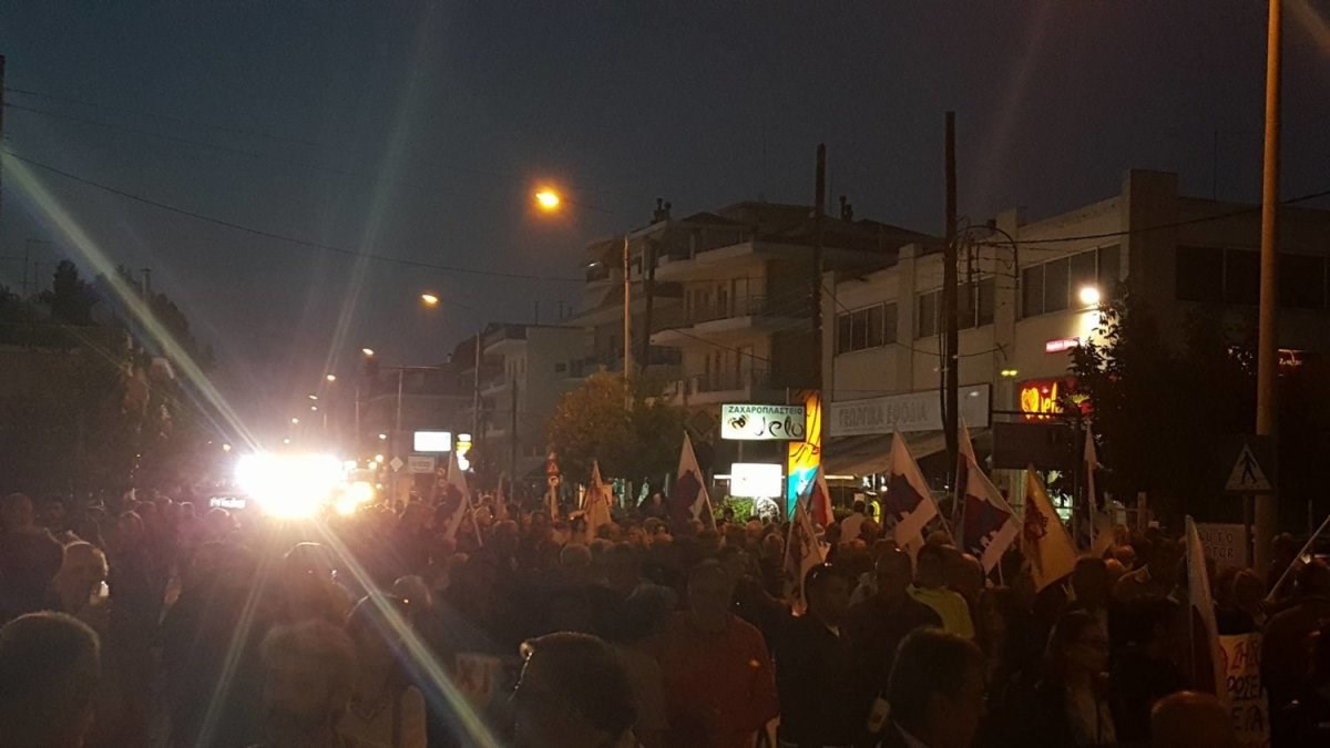 «Θερμή» υποδοχή επεφύλαξαν οι Λαρισαίοι στον Αλέξη Τσίπρα – ΦΩΤΟ