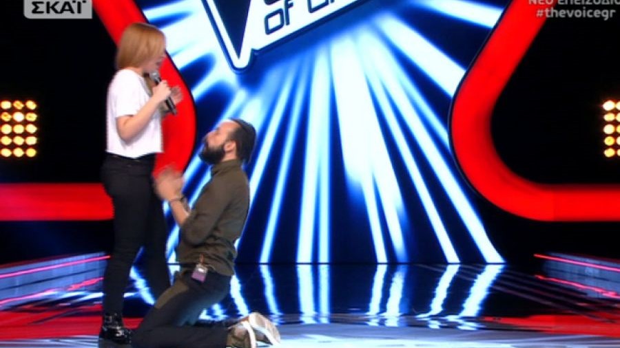 Βρέθηκε η γυναίκα που… απέρριψε τον Σάκη Ρουβά – ΒΙΝΤΕΟ