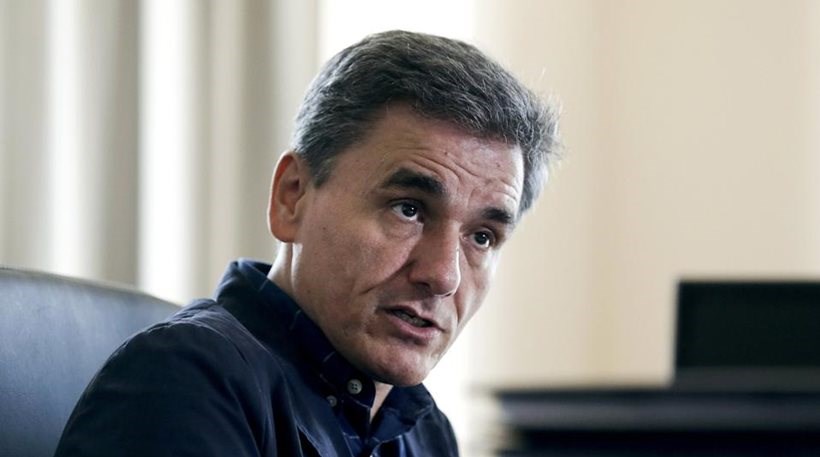 Τσακαλώτος: «Δύσκολη η συνεργασία αν το ΔΝΤ έχει το ένα πόδι μέσα και το άλλο έξω»