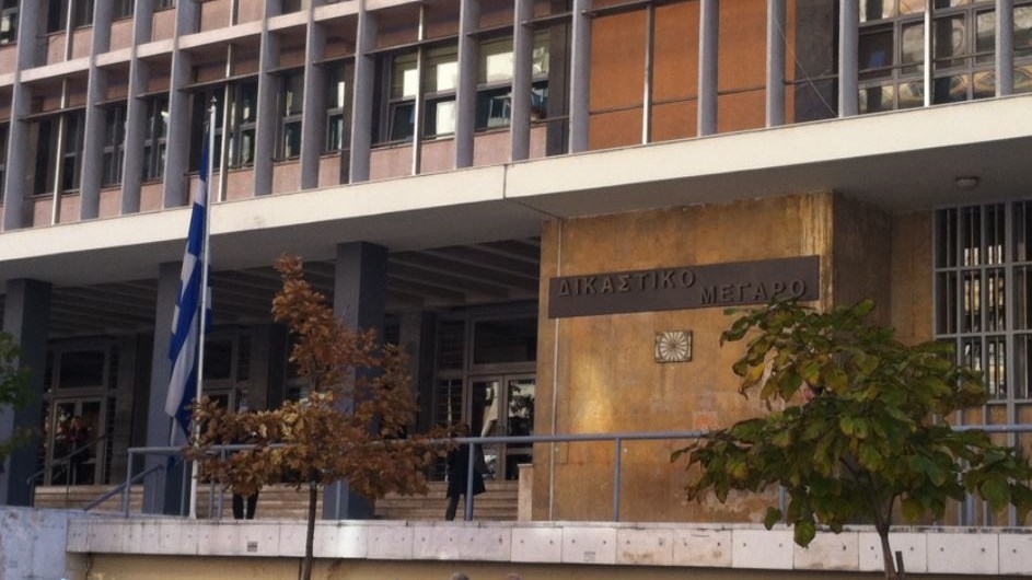 Καταδικάστηκαν δύο πρώην υπάλληλοι του ΕΟΤ για «φακελάκια»
