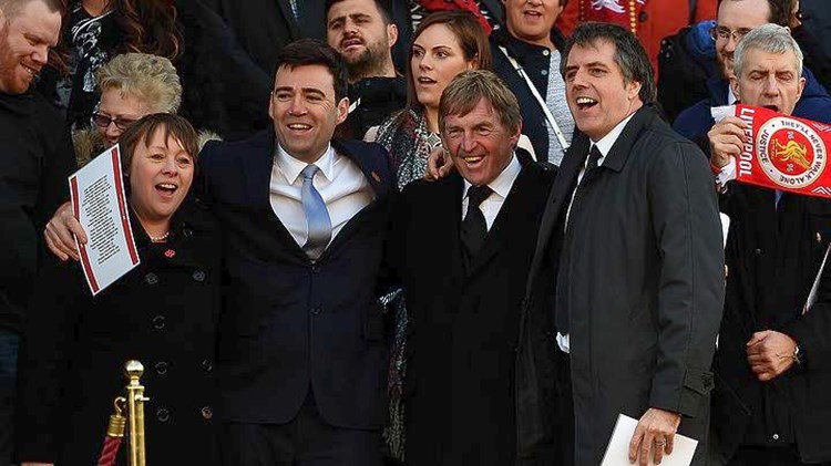 Η Λίβερπουλ τίμησε τον θρύλο της – ΦΩΤΟ