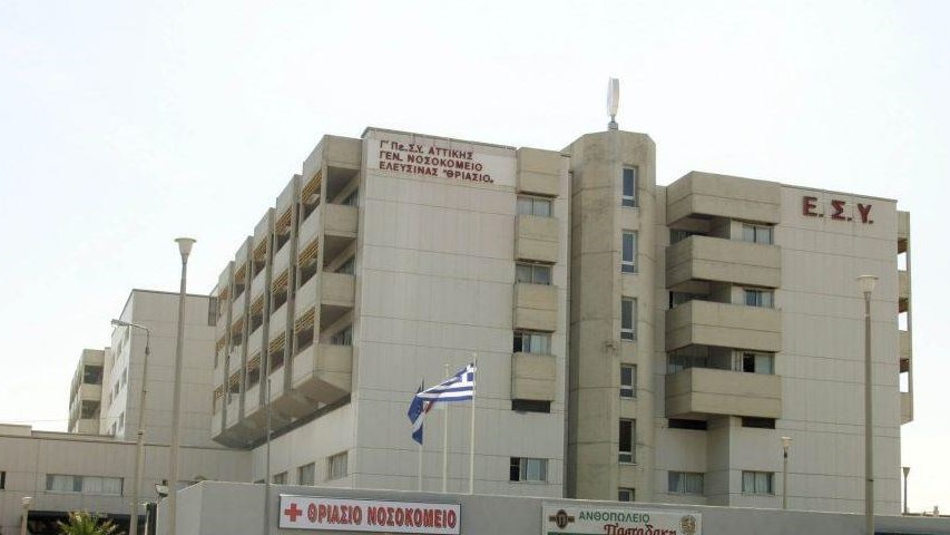 Στο νοσοκομείο εθελοντής πυροσβέστης από τη φωτιά στην Ηλεία