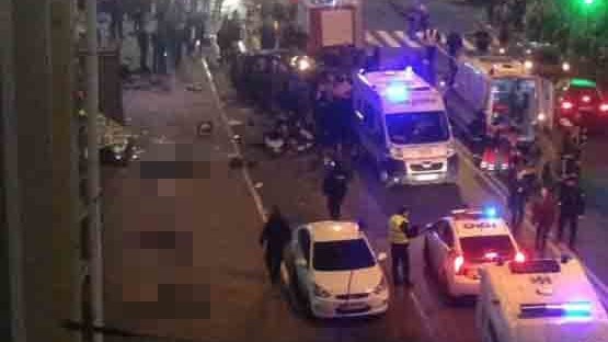 Έξι οι νεκροί από την πρόσκρουση αυτοκινήτου πάνω σε πεζούς στην Ουκρανία – ΒΙΝΤΕΟ