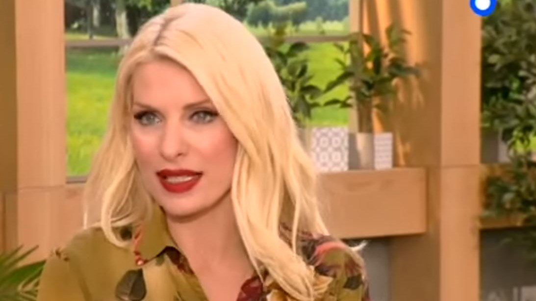 Τι δεν γνώριζε η Ελένη Μενεγάκη για το… σταθερό τηλέφωνο – BINTEO