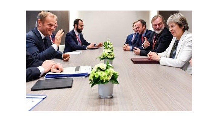 Οι 27 ενέκριναν τα συμπεράσματα του Βrexit – Ξεκινούν εσωτερικές συνομιλίες για τη μελλοντική σχέση με τη Βρετανία