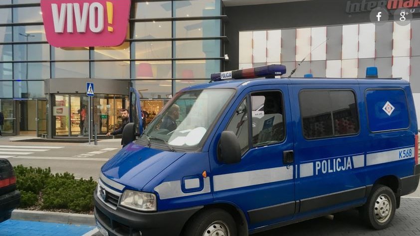 Συναγερμός στην Πολωνία – Τουλάχιστον 9 τραυματίες έπειτα από επίθεση με μαχαίρι σε εμπορικό κέντρο – ΦΩΤΟ – ΤΩΡΑ
