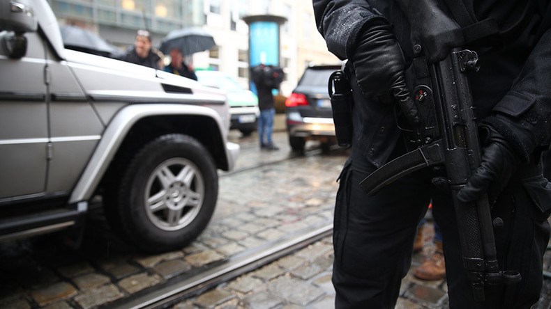 Πέντε τραυματίες στο Μόναχο από την επίθεση με μαχαίρι – ΤΩΡΑ