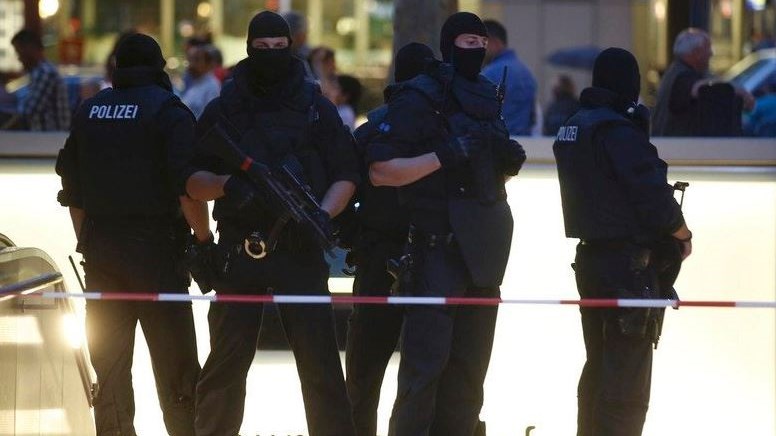 Συνελήφθη ένας ύποπτος στο Μόναχο – Σε εξέλιξη οι έρευνες της γερμανικής αστυνομίας