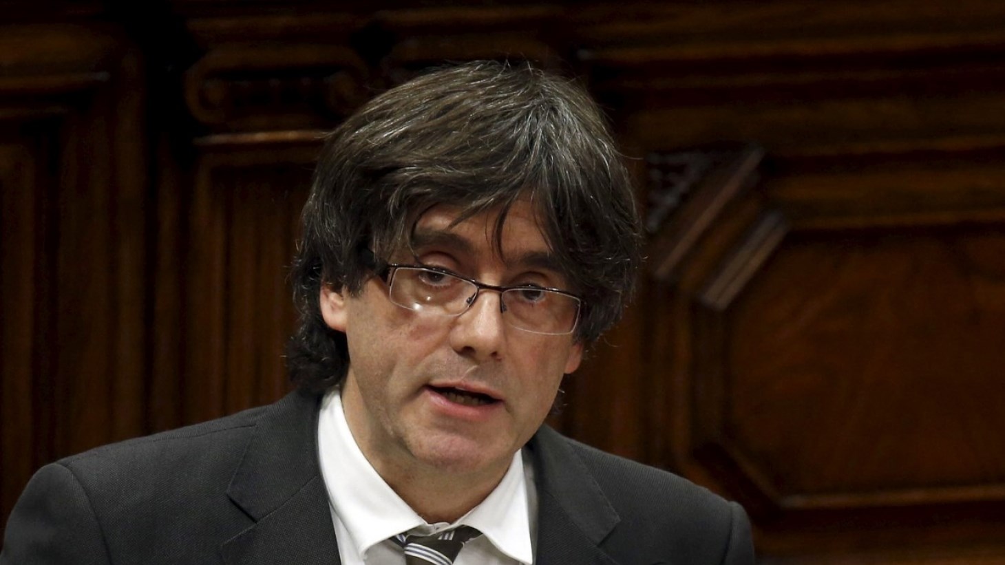 Σύγκληση της ολομέλειας του καταλανικού κοινοβουλίου για να δοθεί απάντηση στη Μαδρίτη ζητάει ο Πουτζντεμόν