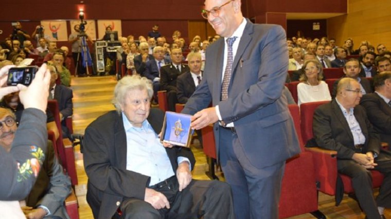 Συγκίνησε ο Μίκης Θεοδωράκης: Μουσικός και επαναστάτης, έτσι θέλω να μείνω στη μνήμη των απογόνων μου – ΒΙΝΤΕΟ