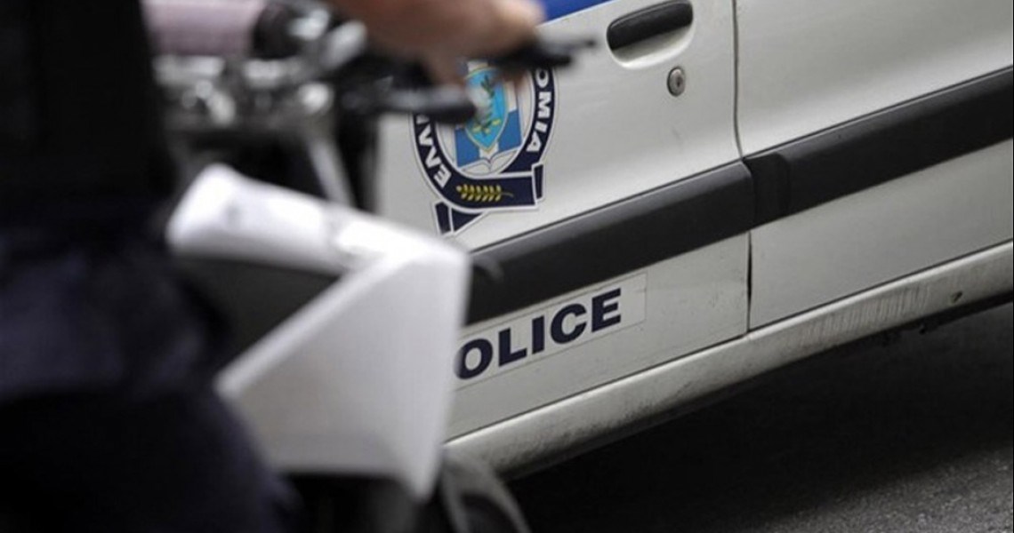 Οδηγός παρέσυρε μητέρα με τα παιδιά της και εξαφανίστηκε