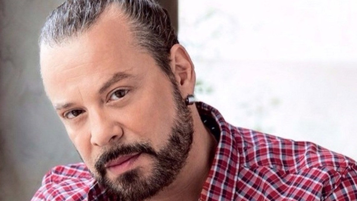 Γιατί αναβλήθηκε η πρεμιέρα του Χρήστου Δάντη