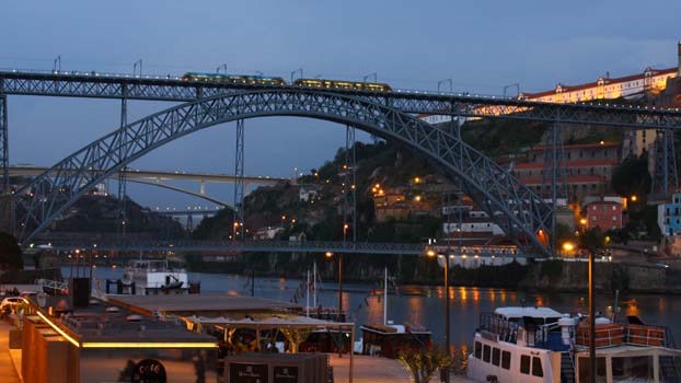 Οργή στην Πορτογαλία για δικαστές που δικαιολόγησαν τον ξυλοδαρμό άπιστης συζύγου