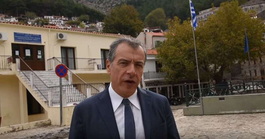 Θεοδωράκης: Να πάμε μπροστά με λεβεντιά, φιλότιμο και ομόνοια – ΒΙΝΤΕΟ