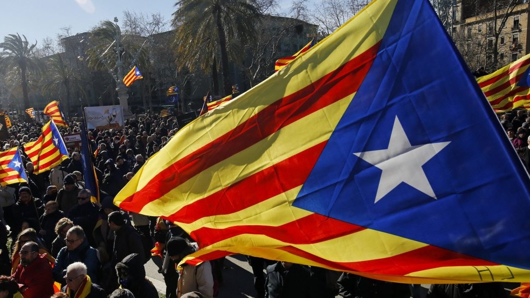 Τι δείχνει η δημοσκόπηση για τα καταλανικά κόμματα που τάσσονται υπέρ της ανεξαρτησίας