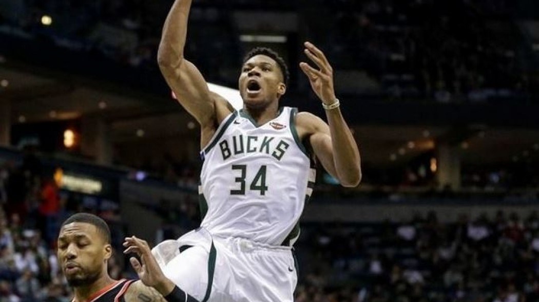 Νέο show από τον Αντετοκούνμπο – Νίκη για τους Μπακς