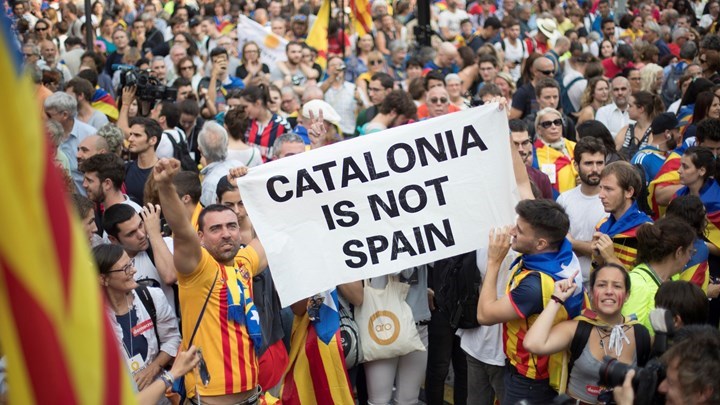 Το Συνταγματικό Δικαστήριο της Ισπανίας ακύρωσε την ανεξαρτησία της Καταλονίας