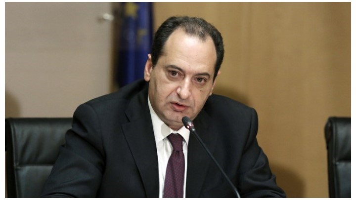 Τι αλλάζει με το νομοσχέδιο του υπουργείου Υποδομών για Beat και Uber