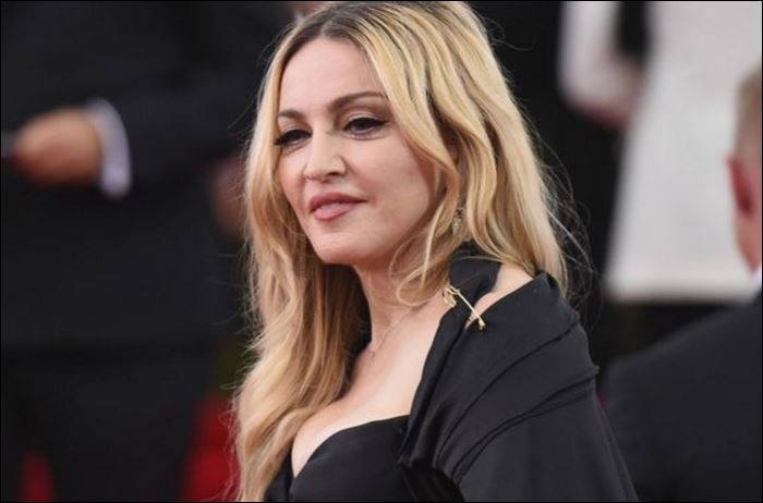 Η Μαντόνα ανέβασε στο Instagram γκράφιτι από την Αθήνα – ΦΩΤΟ