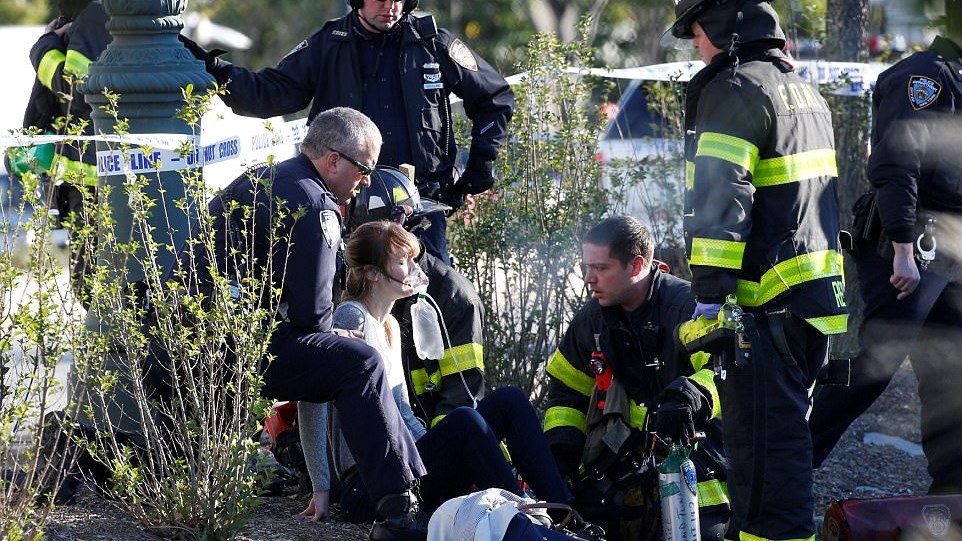 ΒΙΝΤΕΟ ντοκουμέντο: Λίγα λεπτά μετά το φονικό χτύπημα στο Μανχάταν – Σκληρές εικόνες