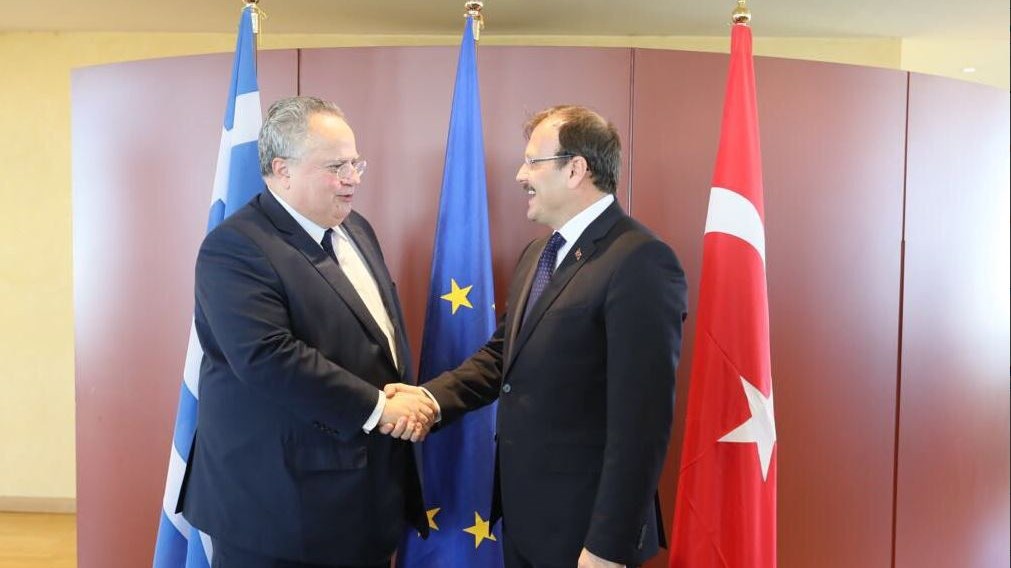 Προπαρασκευαστική συνάντηση Κοτζιά-Τσαβούσογλου πριν από την επίσκεψη Ερντογάν – Τι ζήτησε ο Έλληνας ΥΠΕΞ