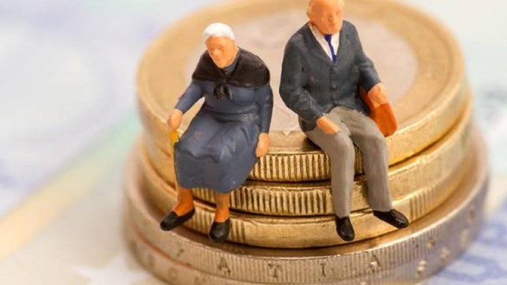 Κατατέθηκαν στη Βουλή οι τροπολογίες για τις συντάξεις χηρείας και την απονομή προσωρινής σύνταξης